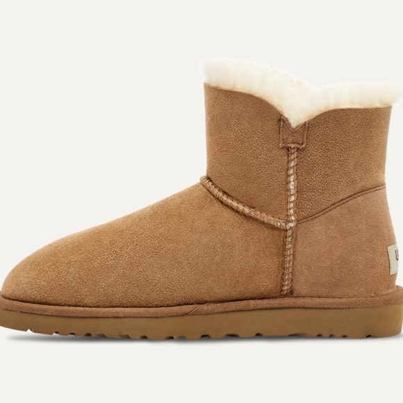 Ugg Mini Bailey Button II Boot chestnut tan sz 6 warm lambswool ankle bootie - Picture 3 of 16